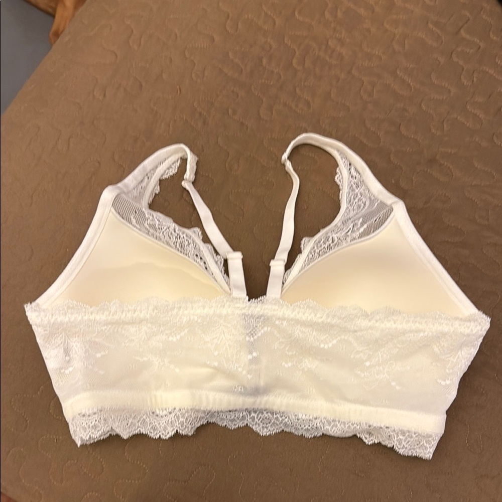SPANX White Lace Front-Close Bralette - Picture 4 of 6